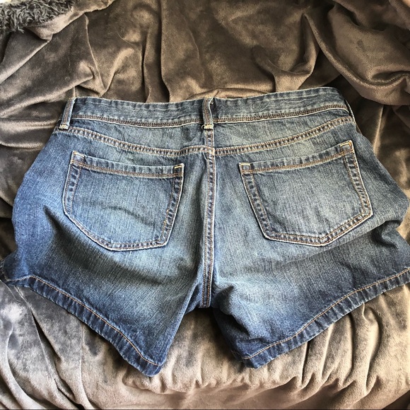 Old Navy Size 12 Jean Shorts - Picture 7 of 7